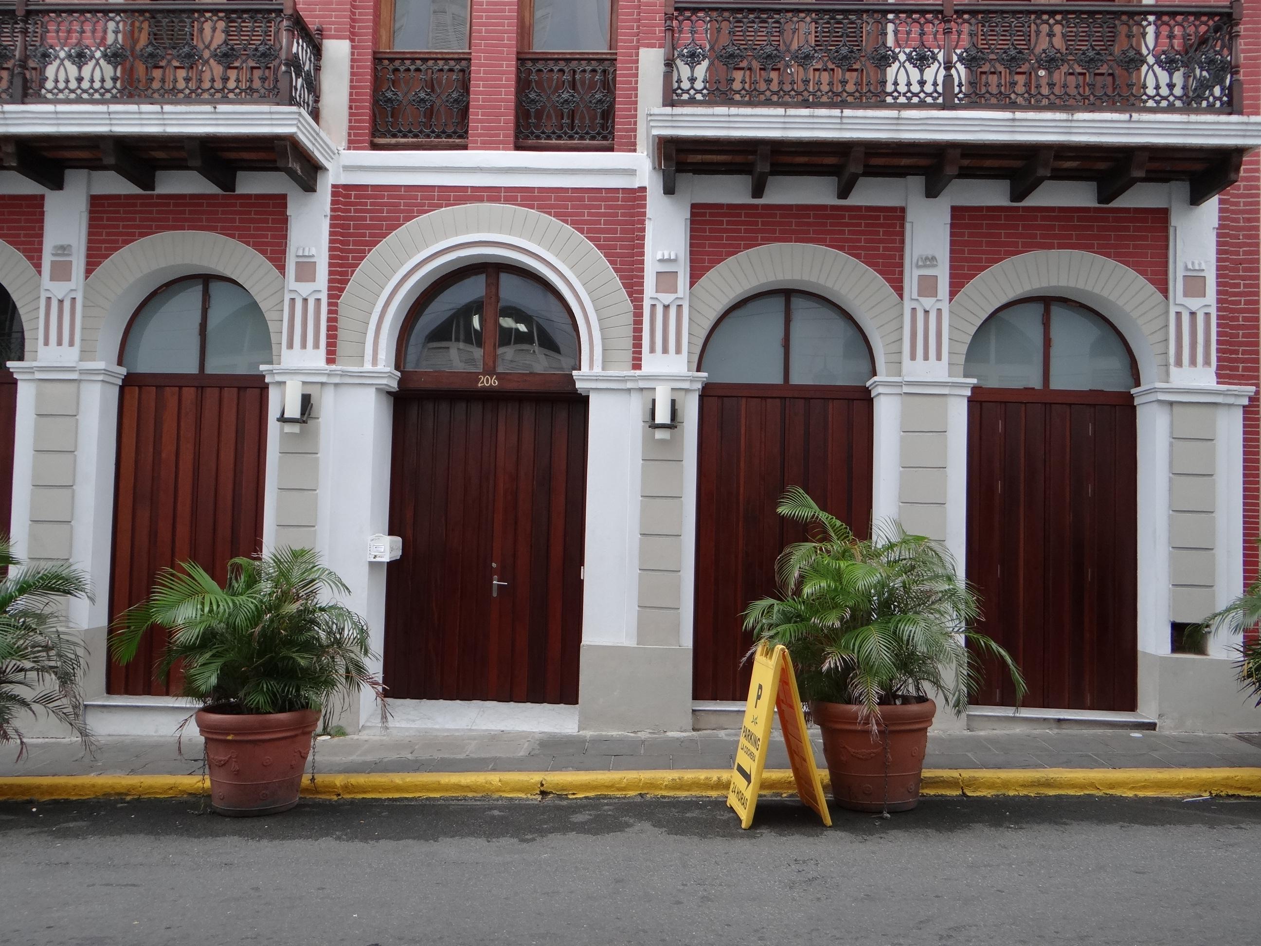 Calle de San Francisco 206 - San Juan (Viejo San Juan) - 2012 00006